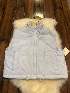 New vest with pockets